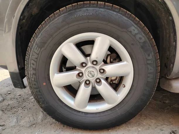 Car image 10