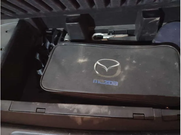 Car image 23
