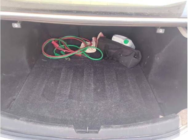 Car image 24