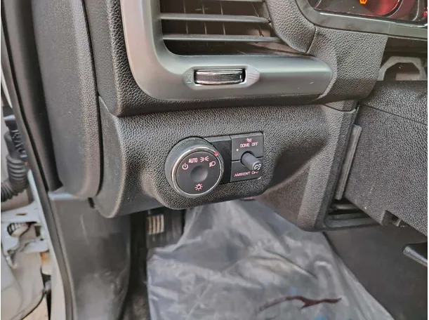 Car image 38