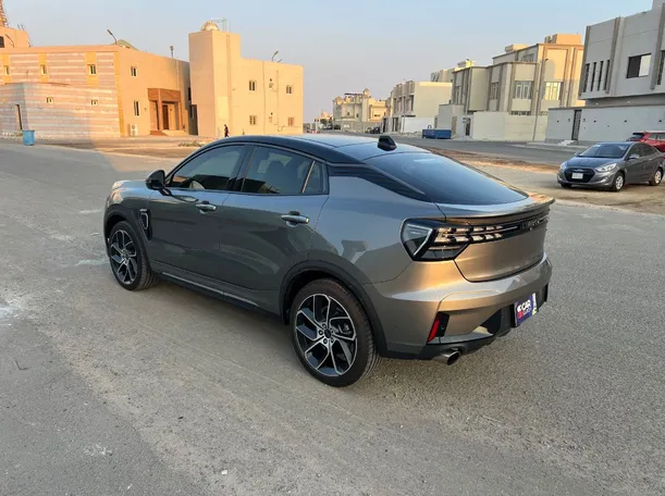 Car image 7