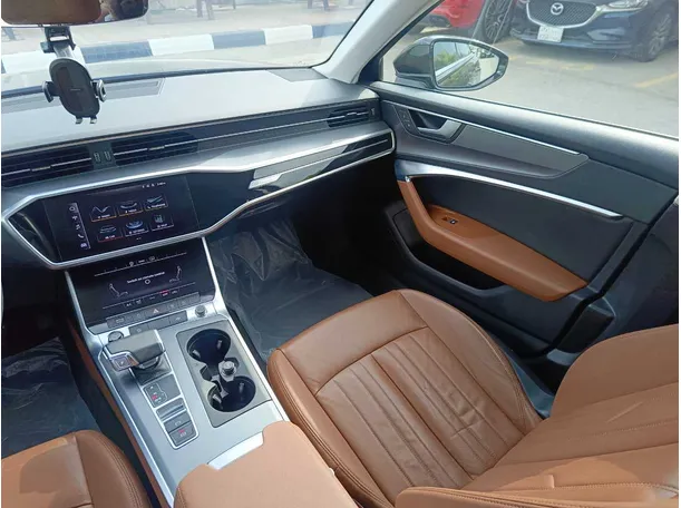 Car image 20