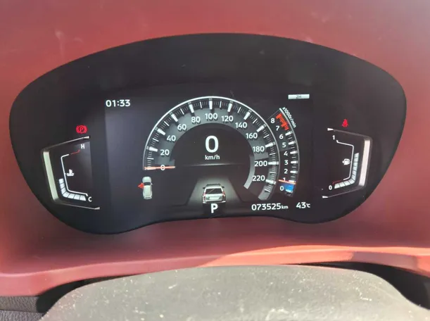 Car image 18