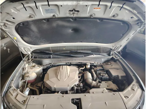 Car image 33