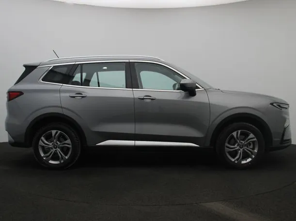 Car image 13