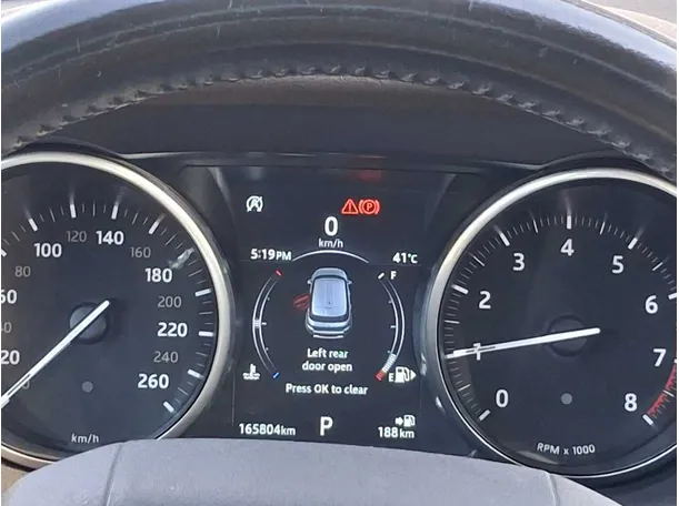 Car image 20