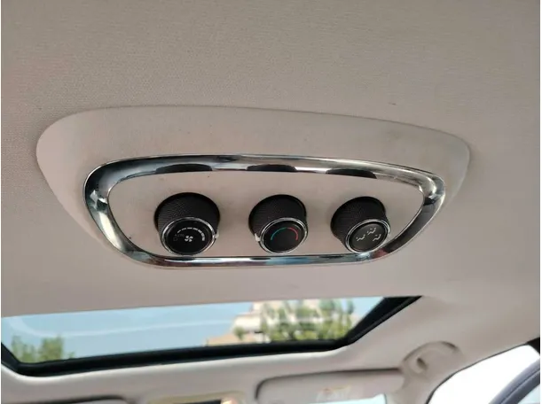 Car image 39