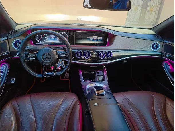 Car image 22