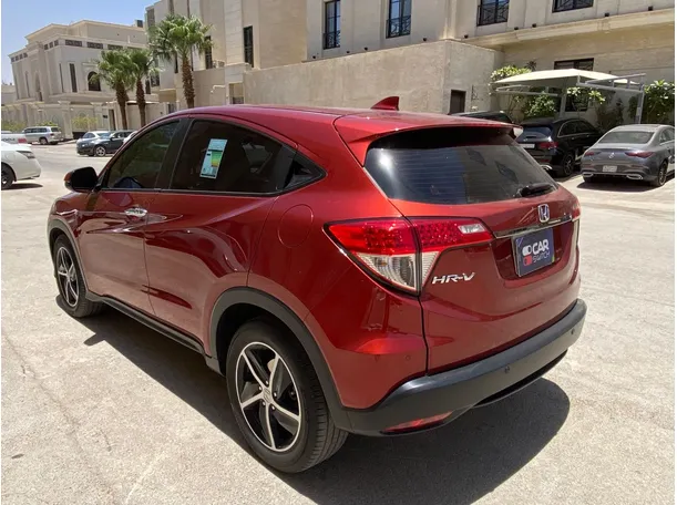 Car image 7