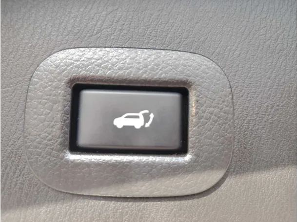 Car image 42