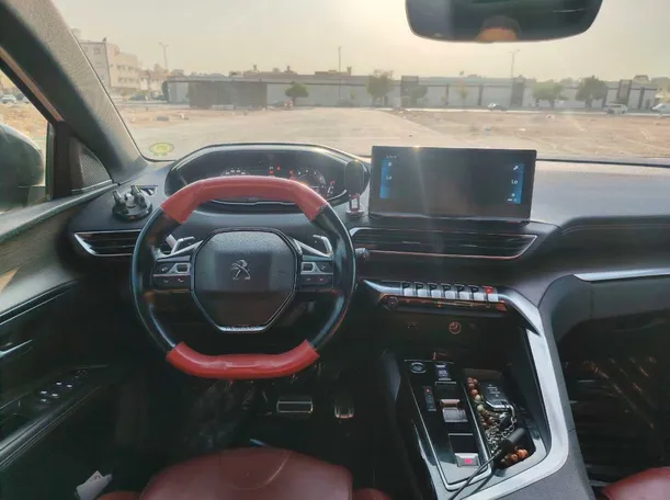 Car image 21