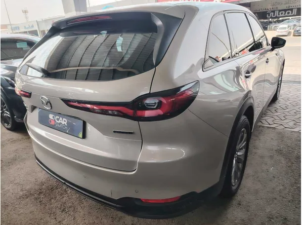 Car image 5