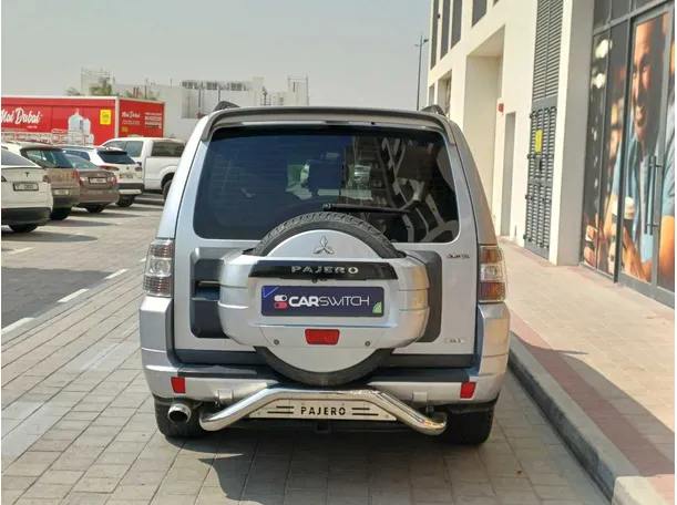 Car image 6