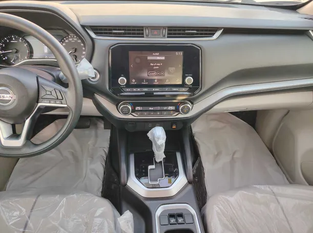 Car image 18