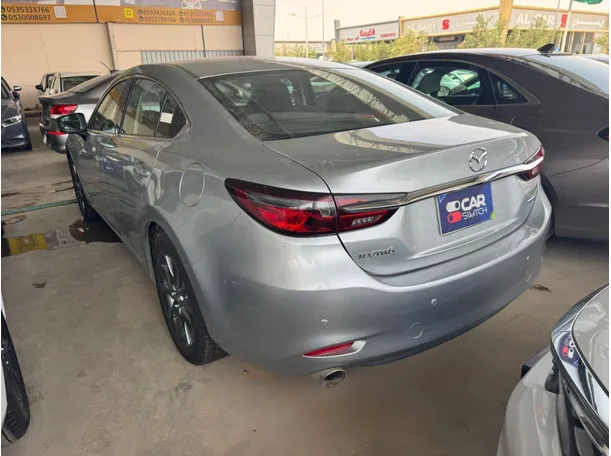 Car image 6