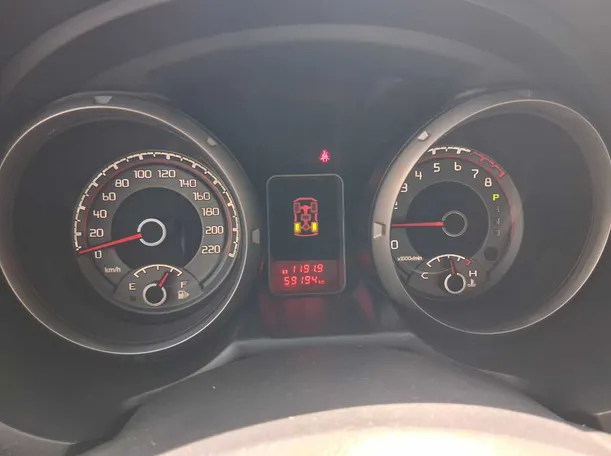Car image 19