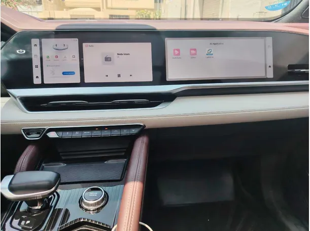 Car image 20