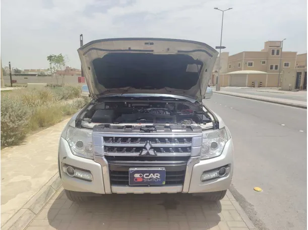 Car image 38