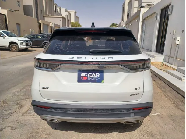 Car image 6