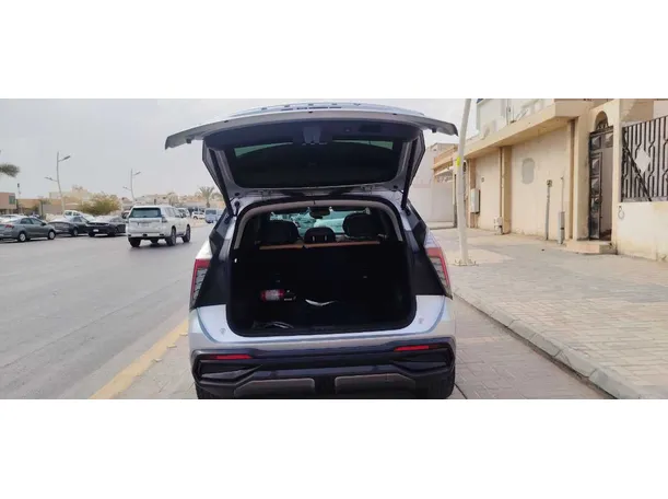 Car image 21