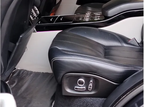 Car image 39