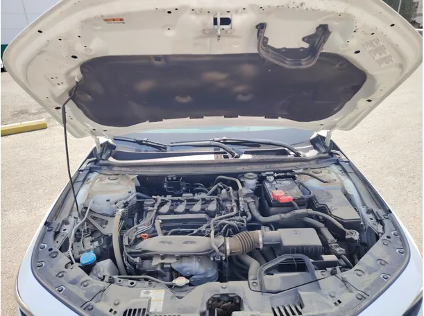 Car image 33