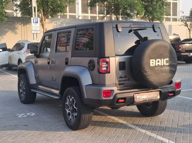 Car image 8