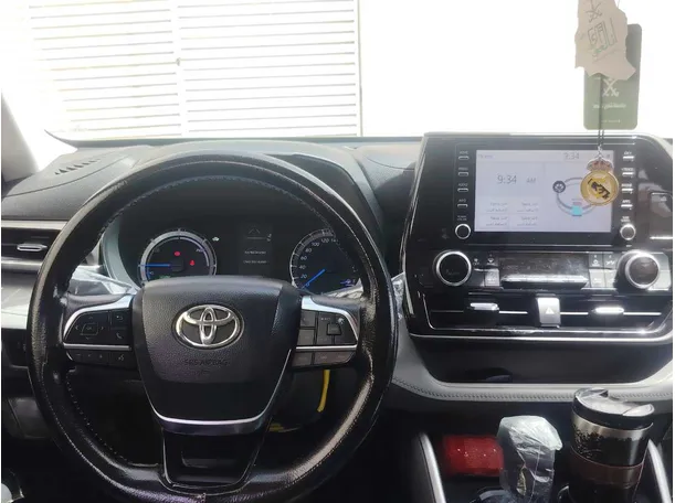 Car image 20
