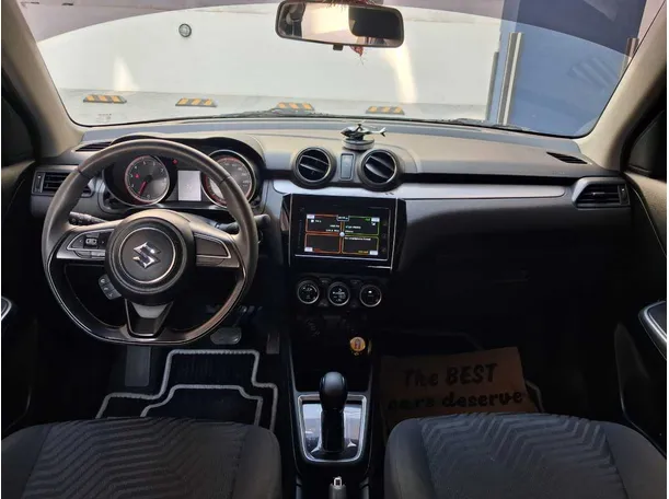 Car image 15