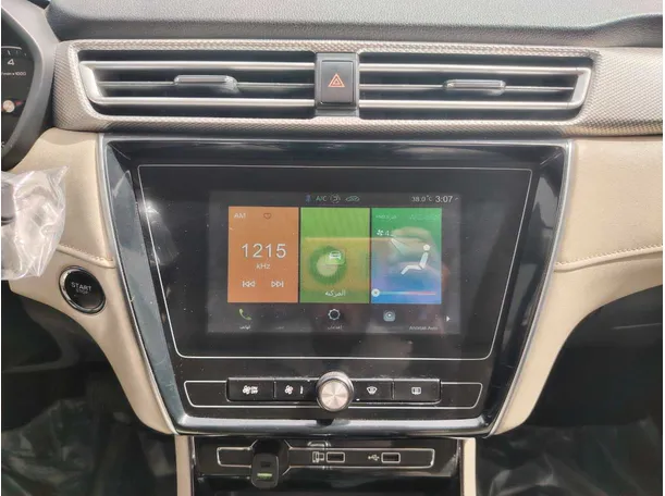 Car image 19