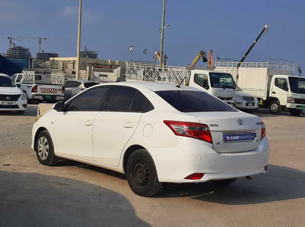Car image 7