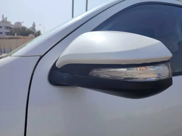 Car image 29