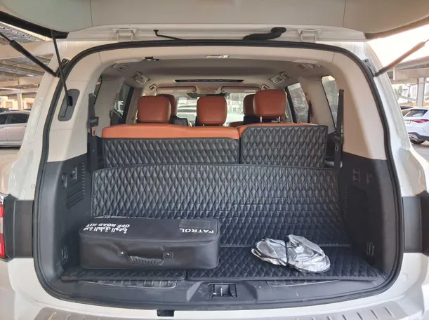 Car image 21