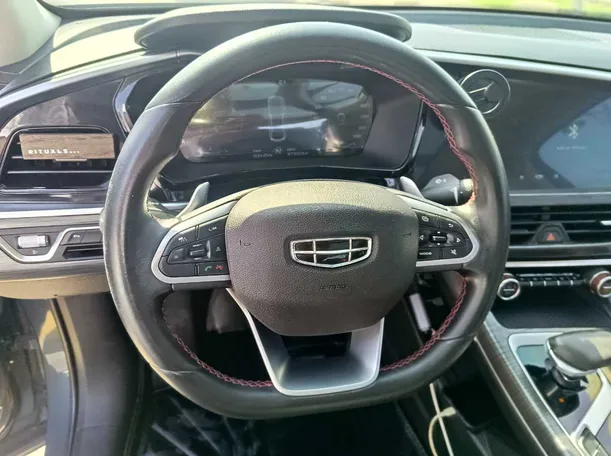 Car image 26