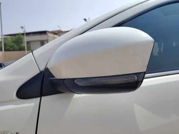 Car image 29