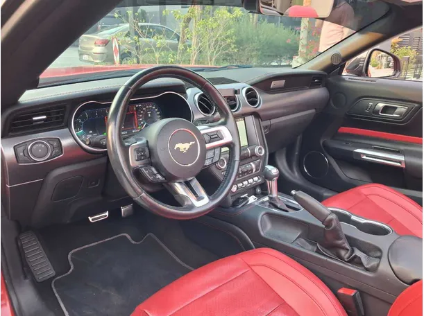Car image 11