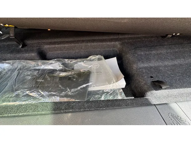 Car image 27