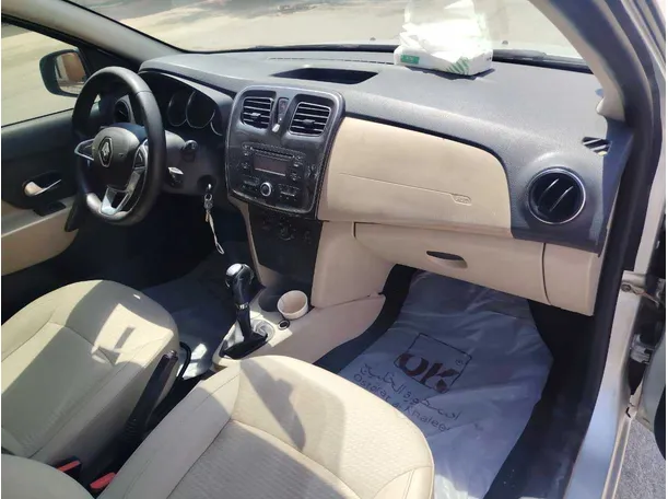 Car image 24