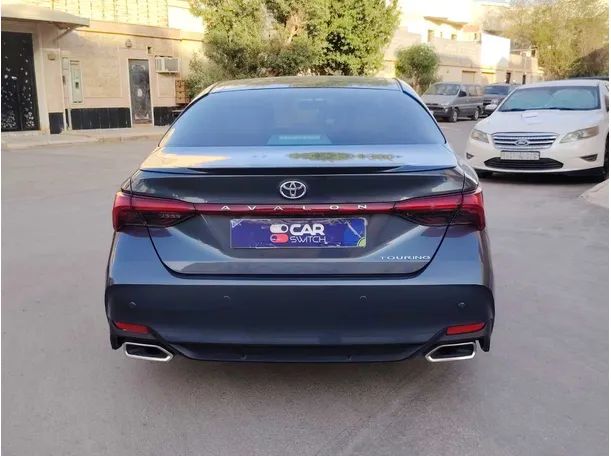 Car image 6