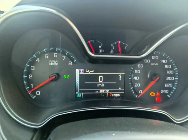 Car image 25