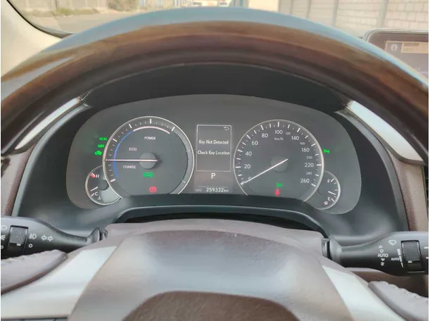 Car image 25