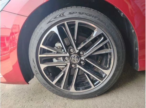 Car image 10