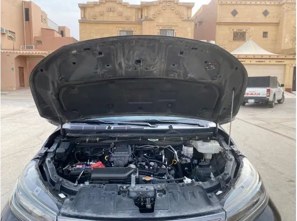 Car image 26