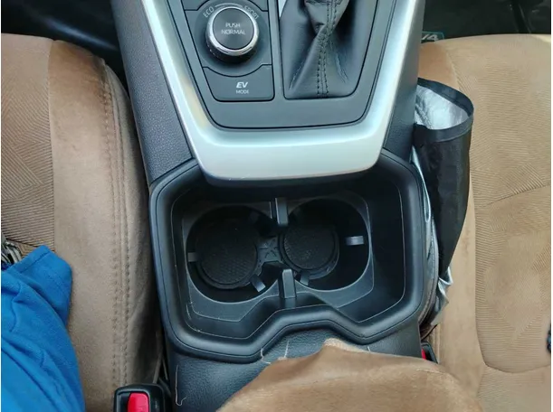 Car image 22