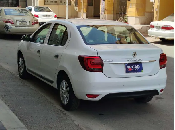 Car image 7