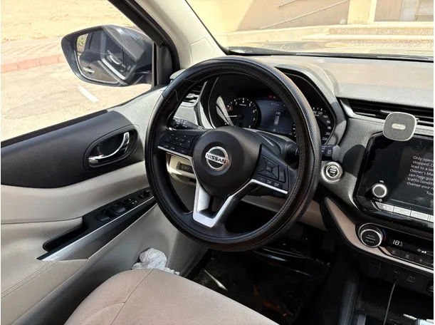 Car image 22