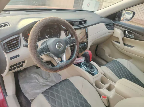 Car image 13