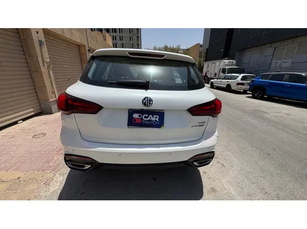 Car image 6