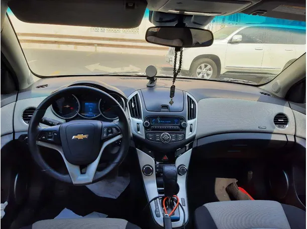 Car image 15