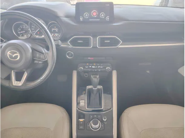 Car image 27